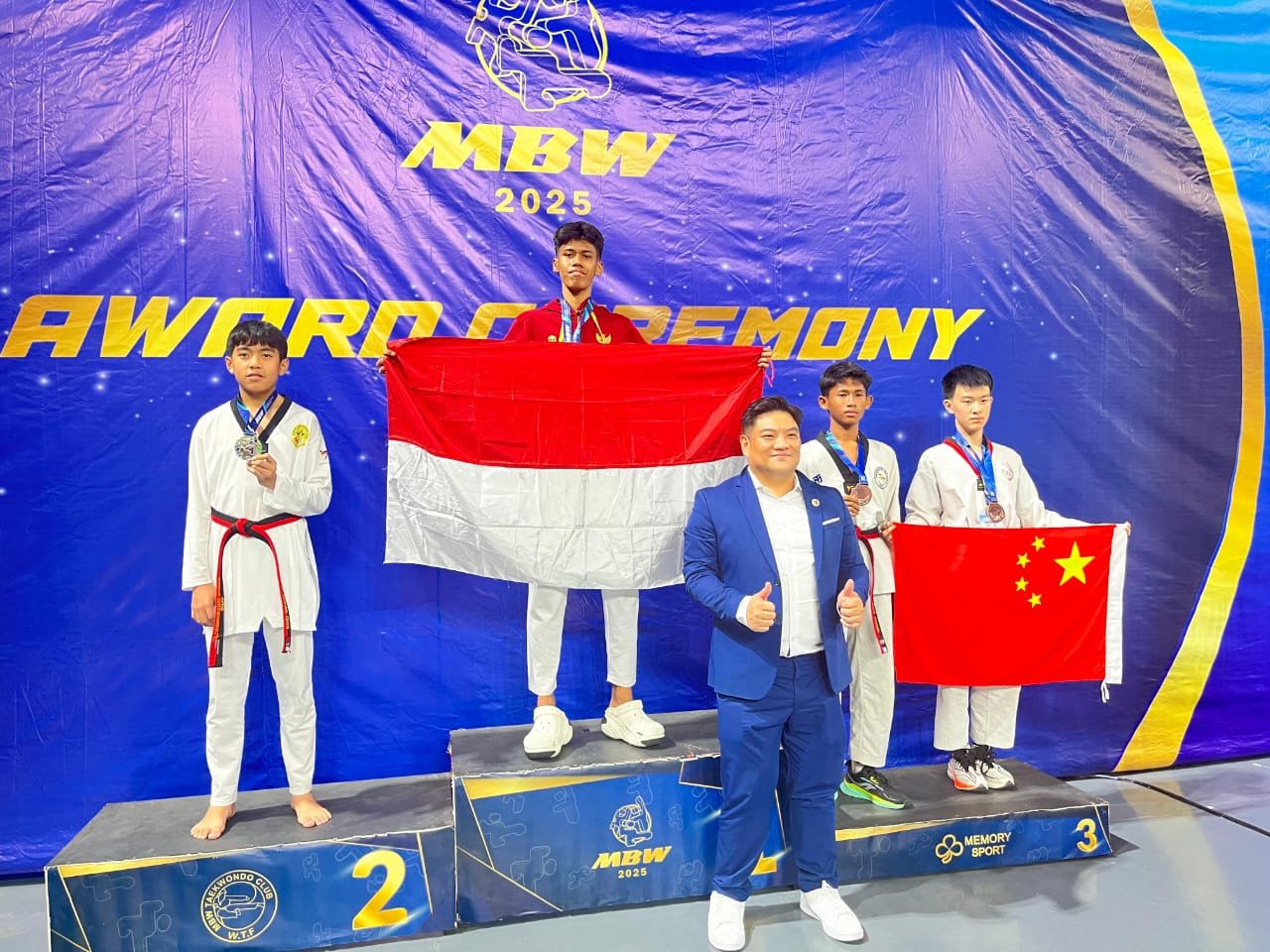 Siswa SMP Dharma Karya Tangsel Raih Juara 1 MBW Taekwondo International Championship Malaysia 2025